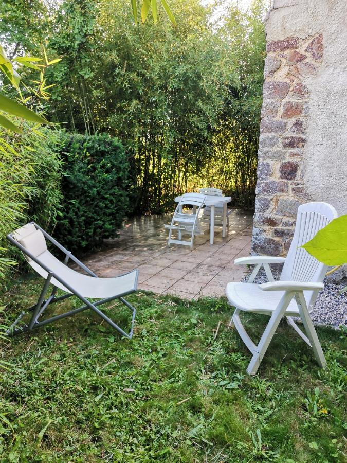 Chambre Double Avec Salle De Bains Privative Moyon Extérieur photo