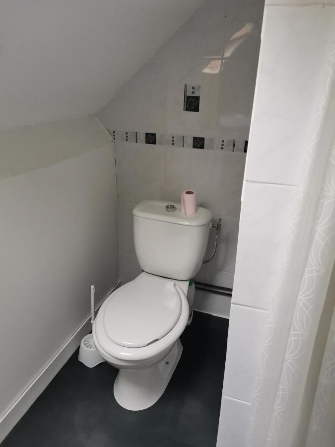 Chambre Double Avec Salle De Bains Privative Moyon Extérieur photo